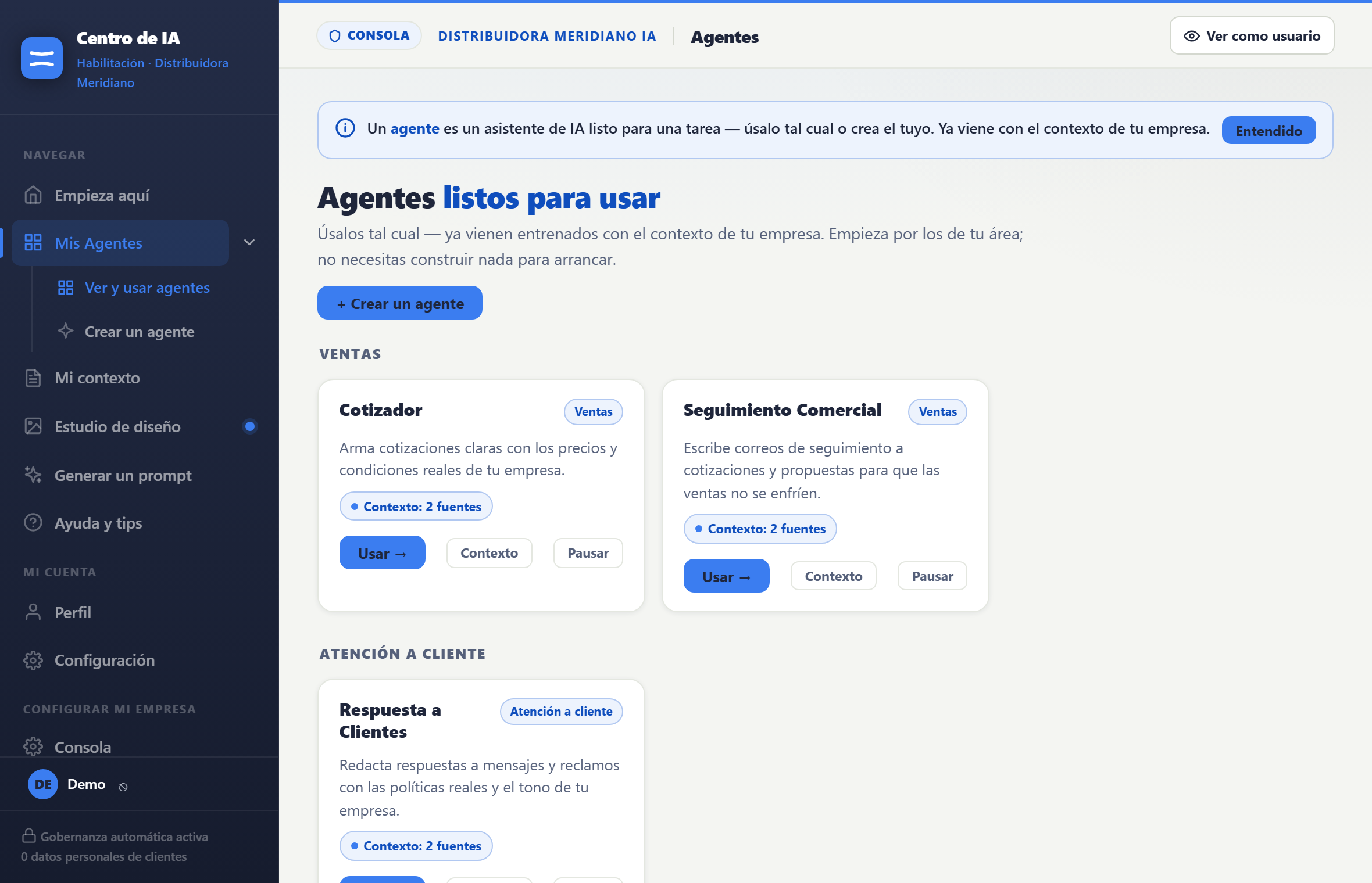 Vista real de la app: agentes por área, cada uno con el contexto de tu empresa